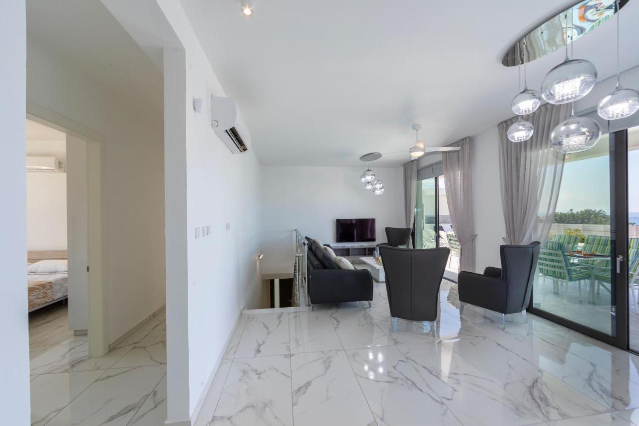 Villa Pleiades Paphos Eksteriør billede