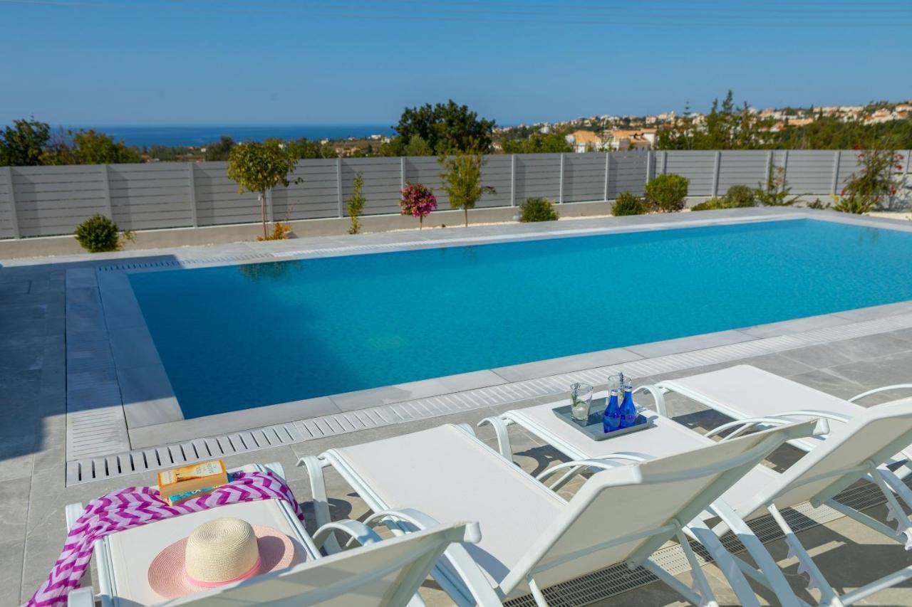 Villa Pleiades Paphos Eksteriør billede
