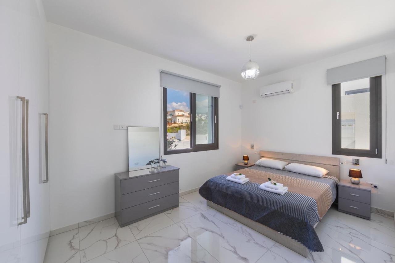 Villa Pleiades Paphos Eksteriør billede