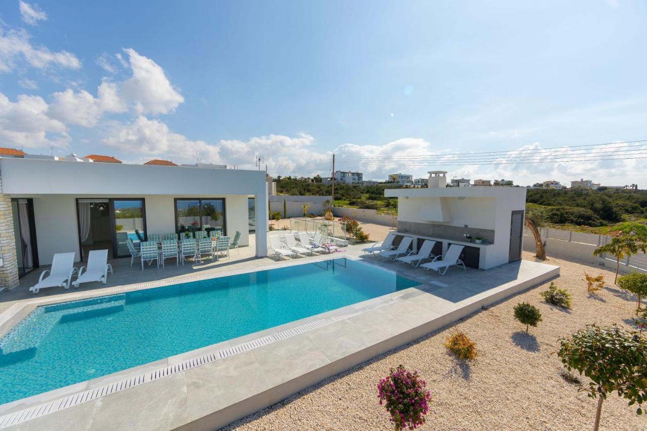 Villa Pleiades Paphos Eksteriør billede