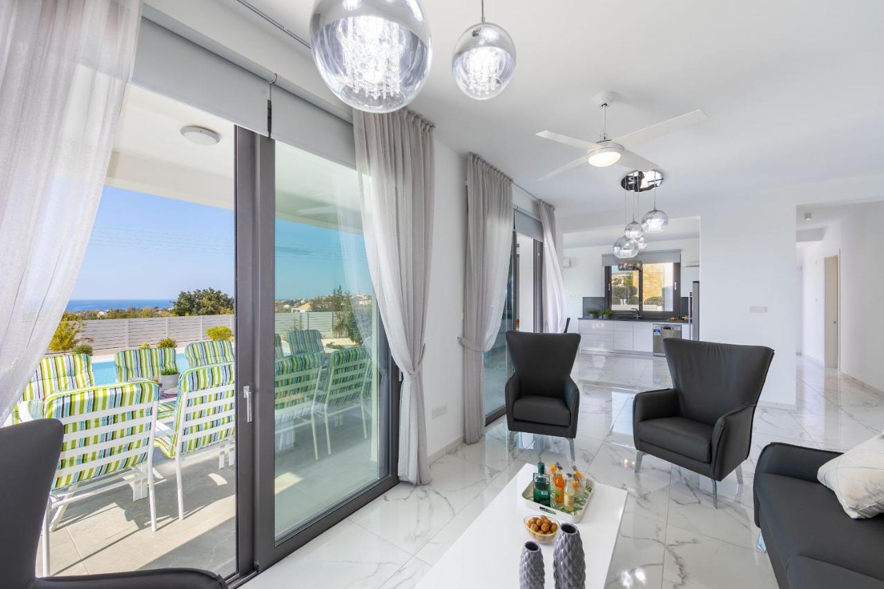 Villa Pleiades Paphos Eksteriør billede