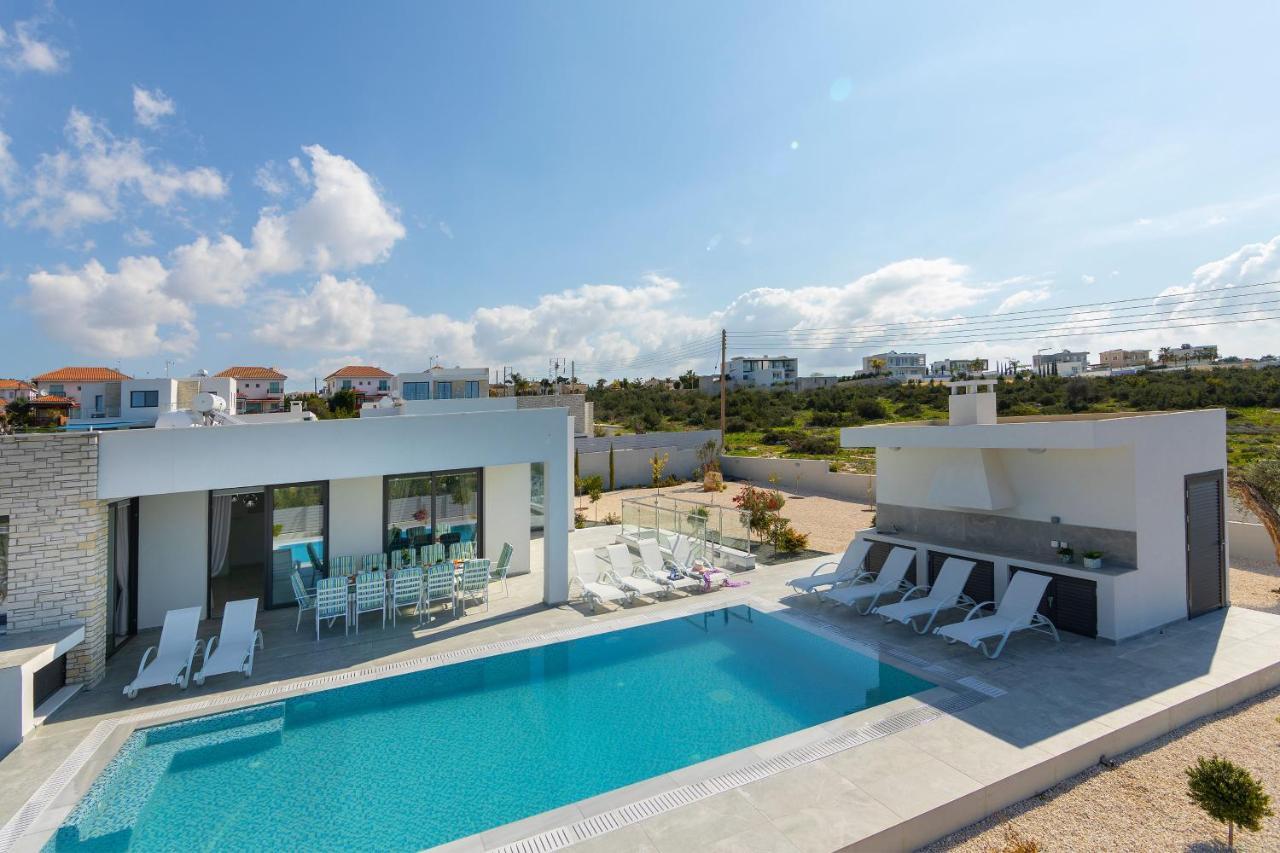 Villa Pleiades Paphos Eksteriør billede